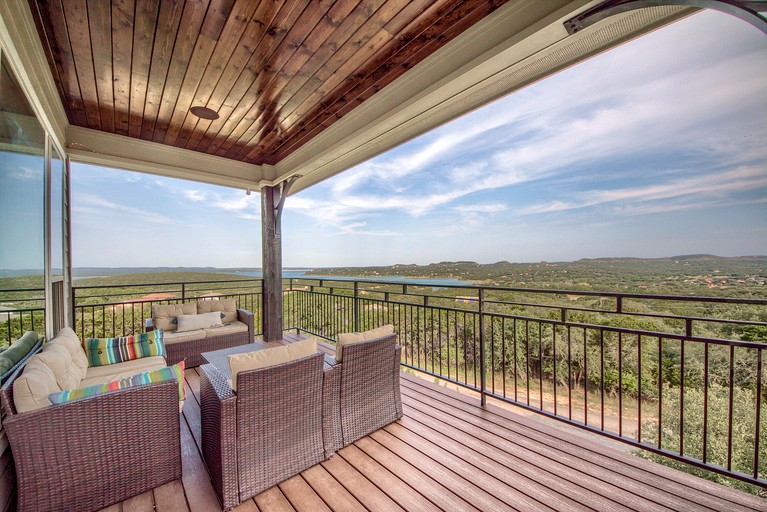 RU Altitude Adjustment CL 3115, Vacation Rentals, Canyon Lake, United