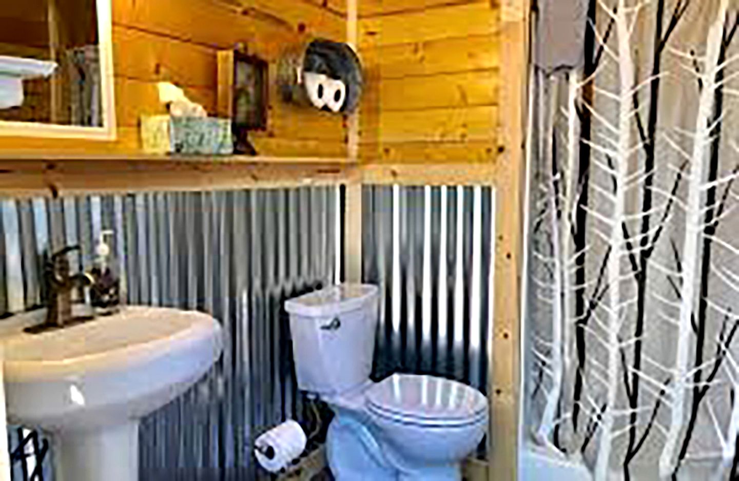 Amazing Conestoga Wagon for the Perfect Forest Getaway near Bryce Canyon, Utah