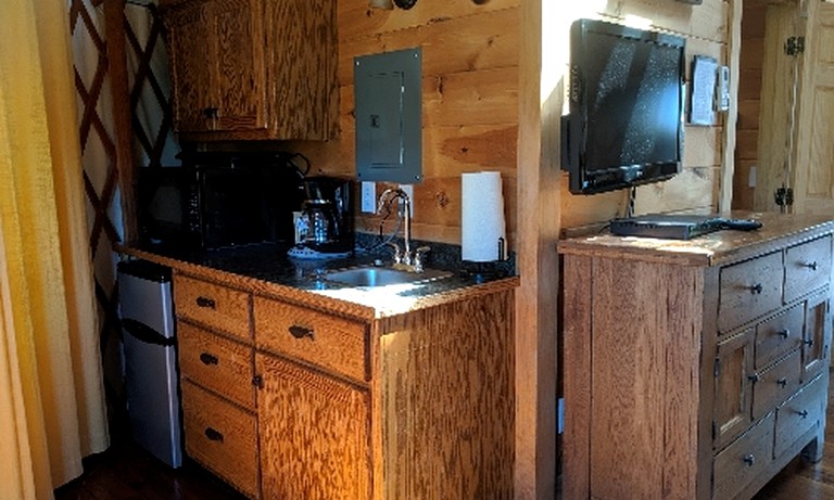 Yurts (United States of America, Bryson City, North Carolina)