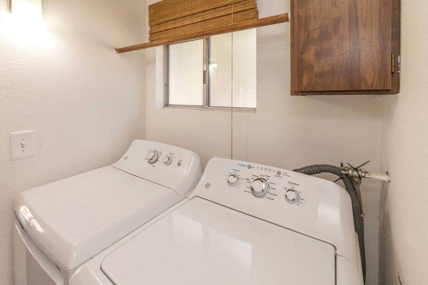 Amazing A-frame with Beautiful Outdoor Living Space and Jacuzzi in San Bernardino, California