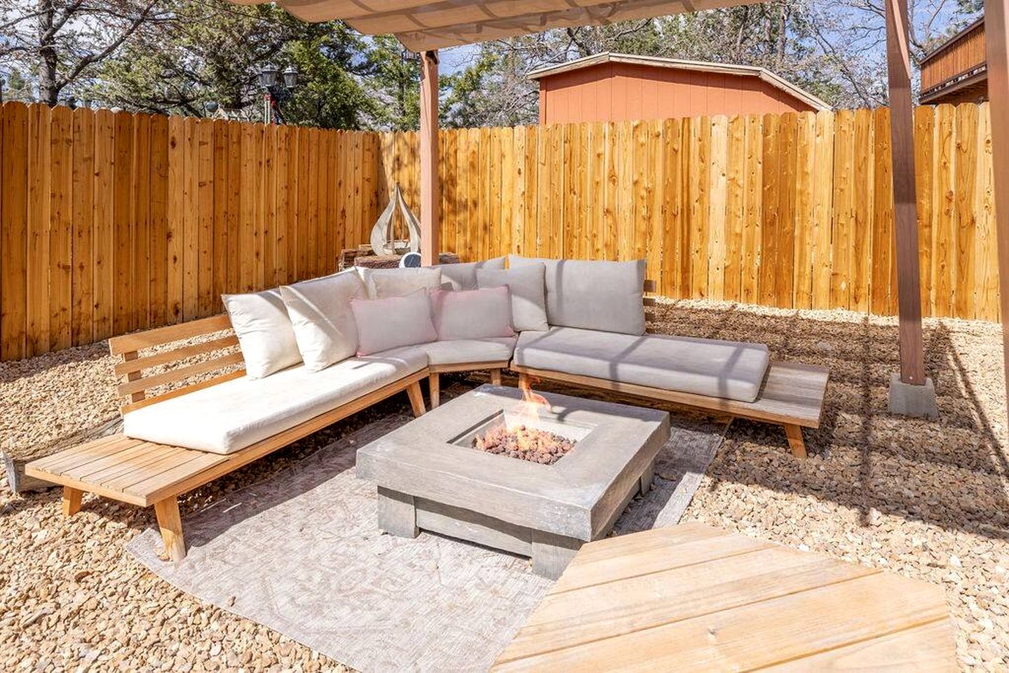 Amazing A-frame with Beautiful Outdoor Living Space and Jacuzzi in San Bernardino, California