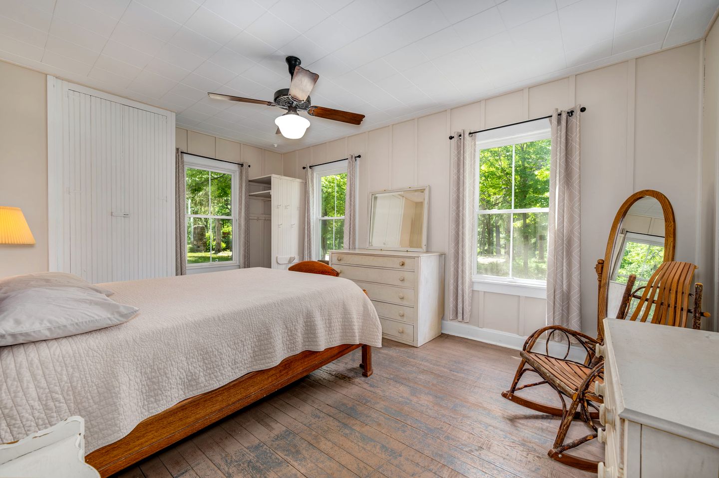 Escape to The Clubhouse, St. Croix Falls city, Wisconsin