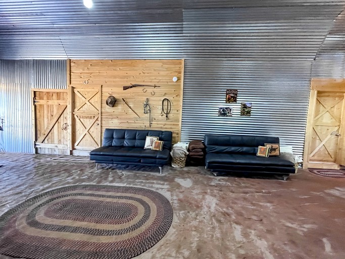 Barns (United States of America, Monticello, Utah)
