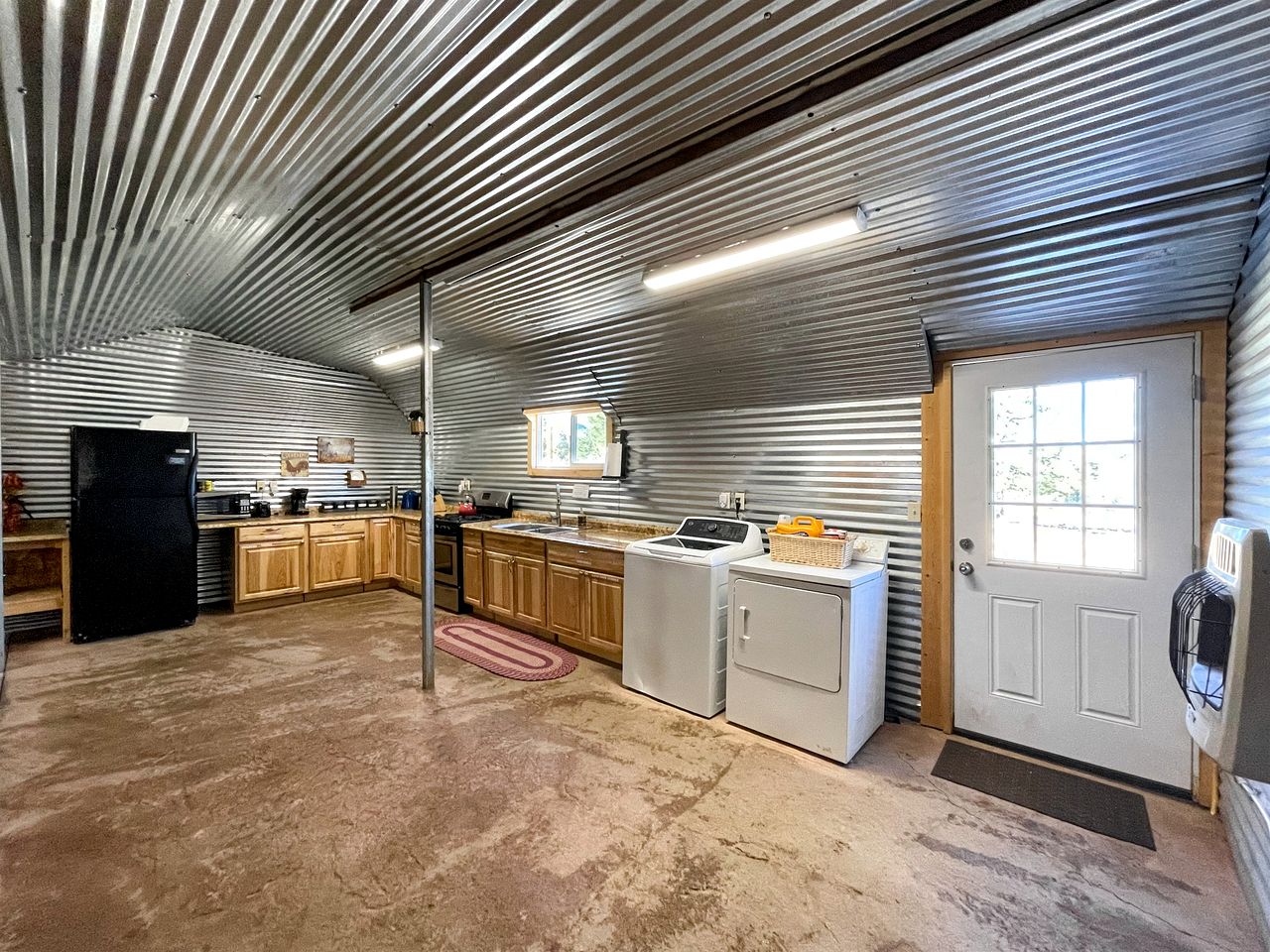 Amazing Barn with Barbecue in Monticello, Utah