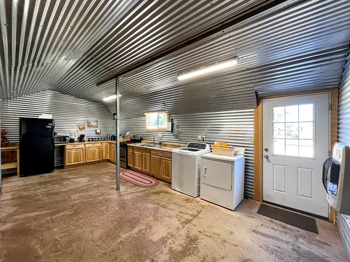 Barns (United States of America, Monticello, Utah)