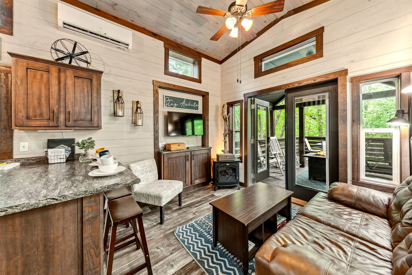Amazing Cabin Fire Pit Provided in Monteagle, Tennessee