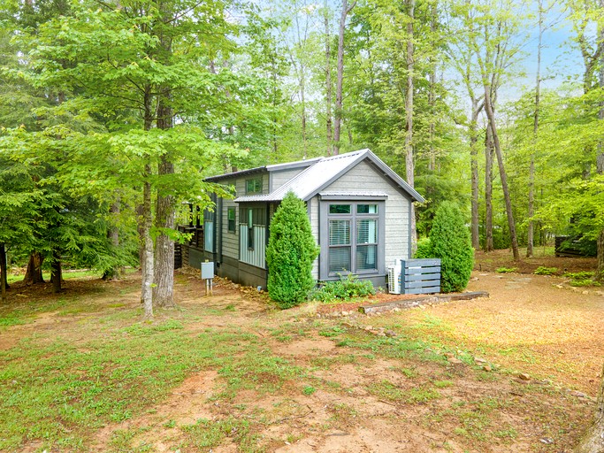 Cabins (United States of America, Monteagle, Tennessee)