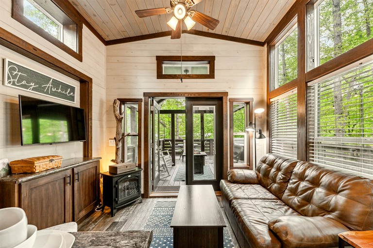 Cabins (United States of America, Monteagle, Tennessee)