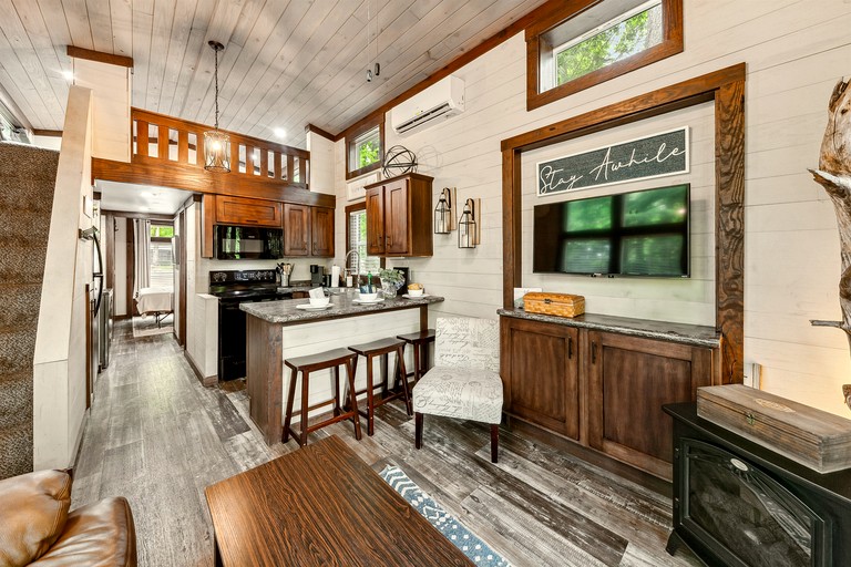 Cabins (United States of America, Monteagle, Tennessee)