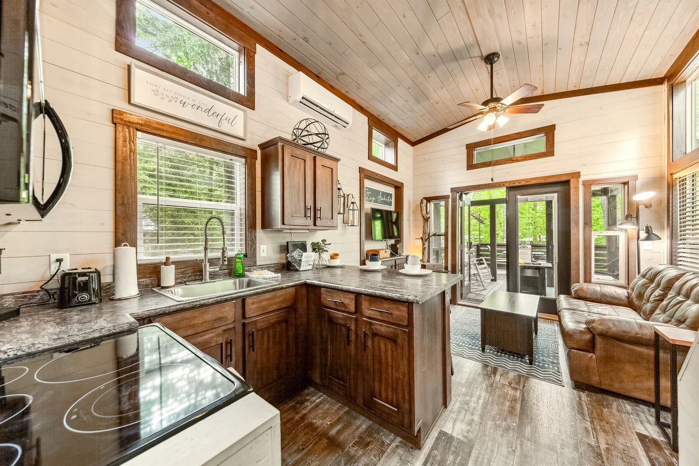 Amazing Cabin Fire Pit Provided in Monteagle, Tennessee