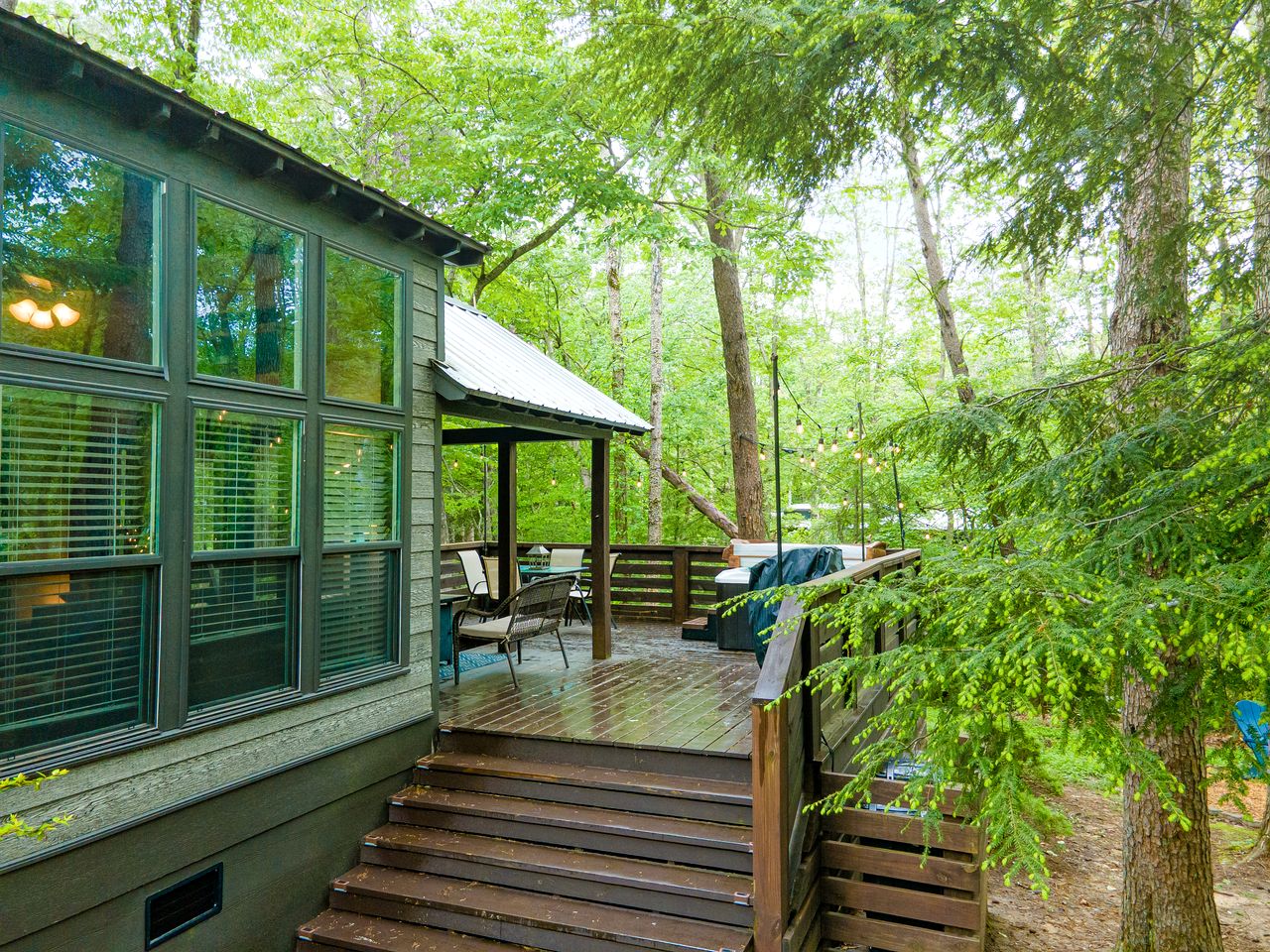 Amazing Cabin Fire Pit Provided in Monteagle, Tennessee