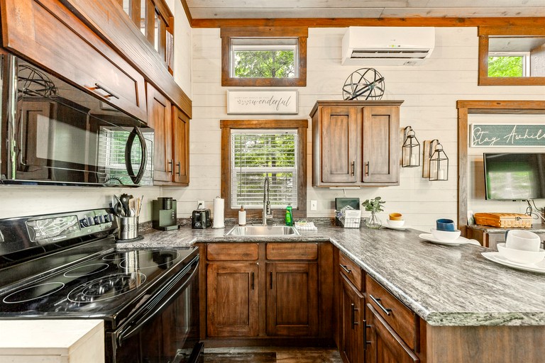 Cabins (United States of America, Monteagle, Tennessee)
