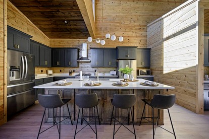 Amazing Cabin Surrounded by Trees in Broken Bow, Oklahoma - Photo 3