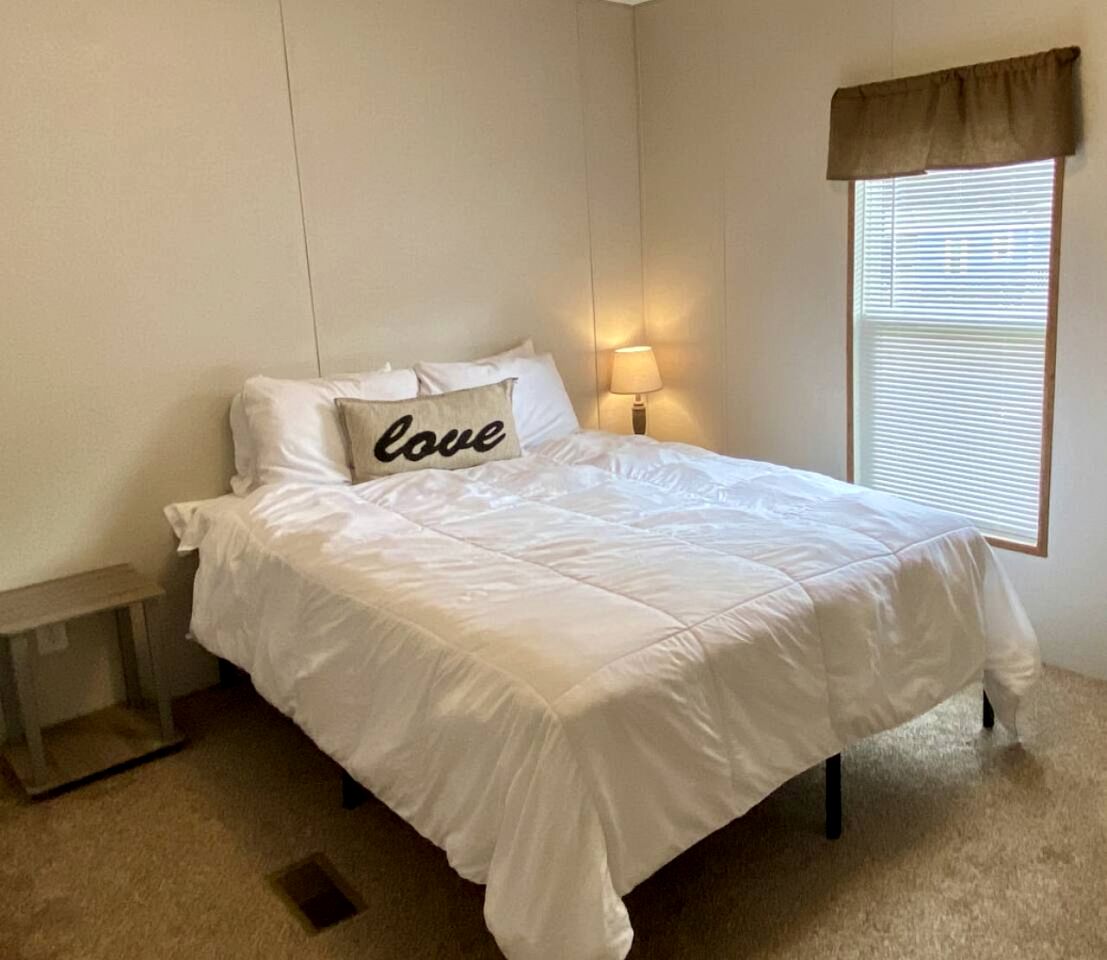 Amazing Cottage Surrounded by Trees in Dunnellon, Florida