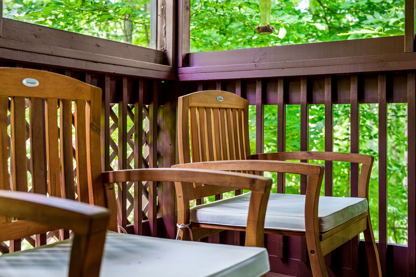 Amazing Cozy Cabin with Fireplace and Hot-tub in Sevierville, Tennessee