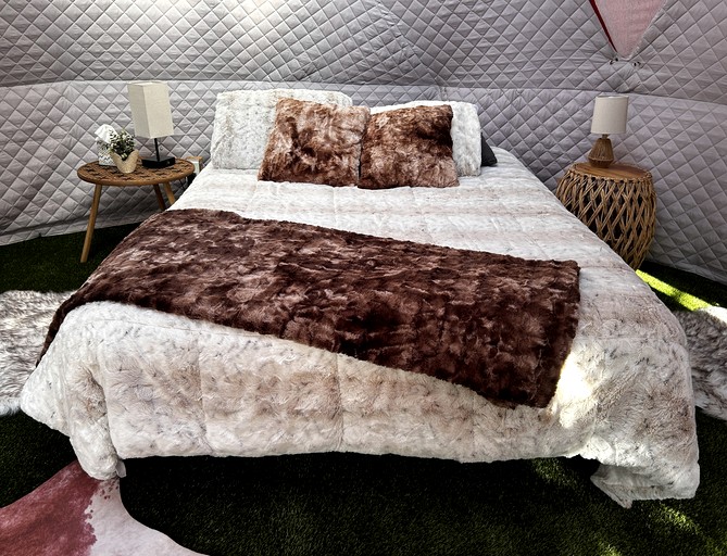 Domes (United States of America, Hermosa, South Dakota)