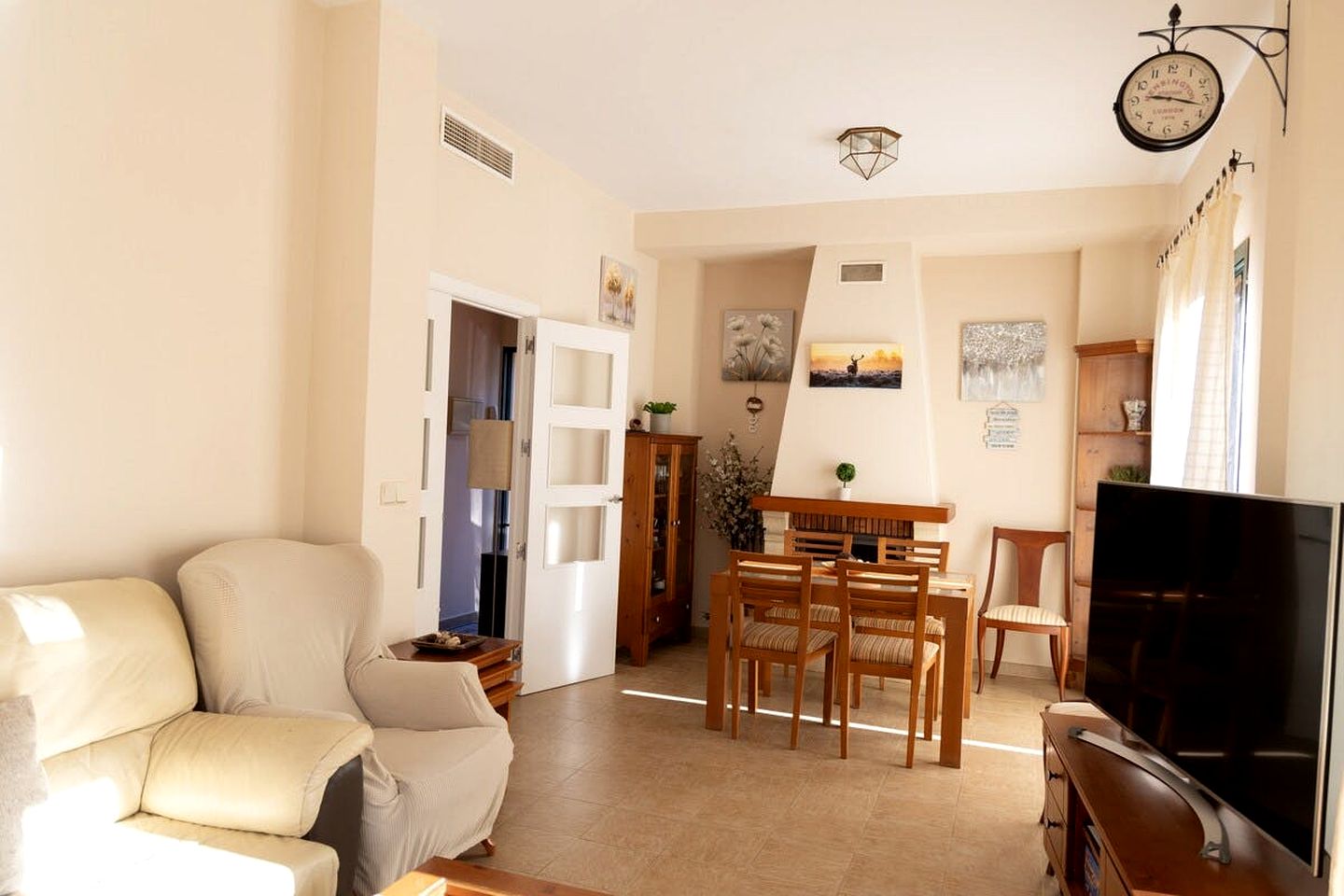 Amazing Family Villa with Outdoor Pool and Ping Pong Table in South Spain