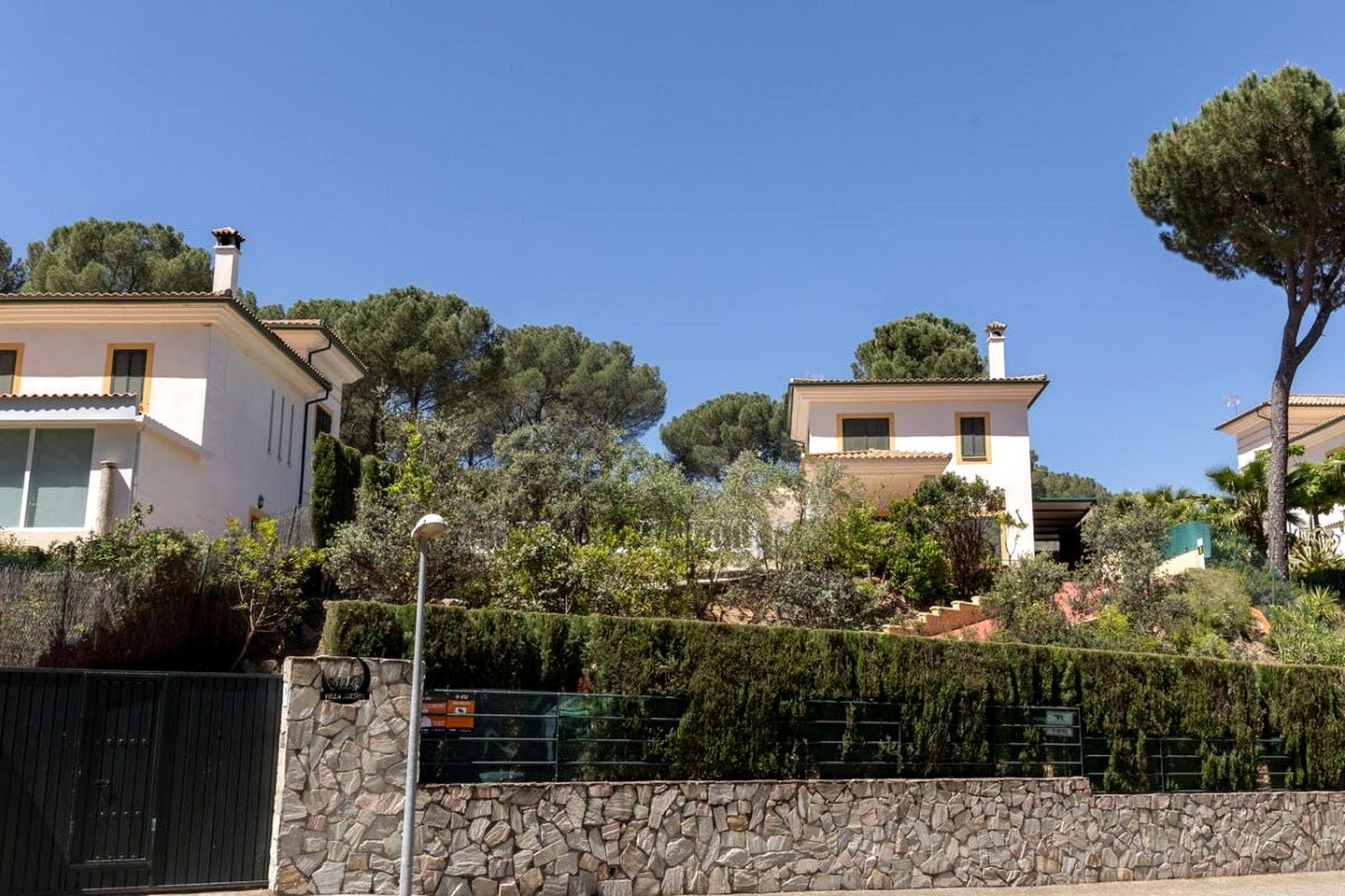 Amazing Family Villa with Outdoor Pool and Ping Pong Table in South Spain