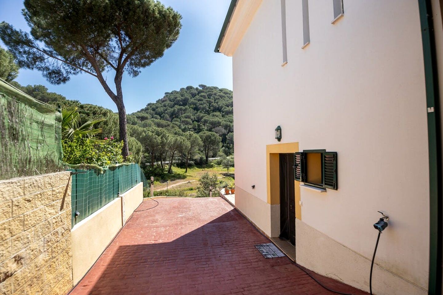 Amazing Family Villa with Outdoor Pool and Ping Pong Table in South Spain