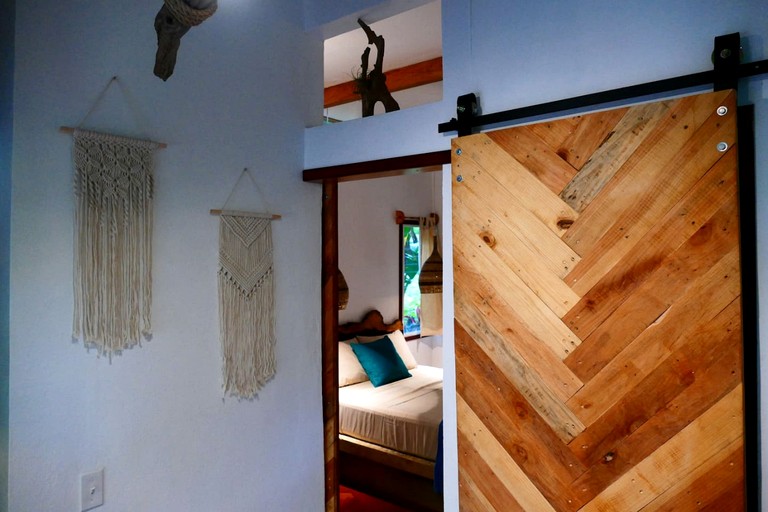 Villas (Belize, Cristo Rey, Cayo District)