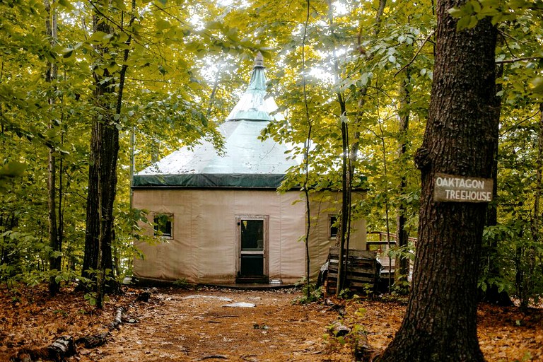 Tree Houses (United States of America, Monmouth, Maine)