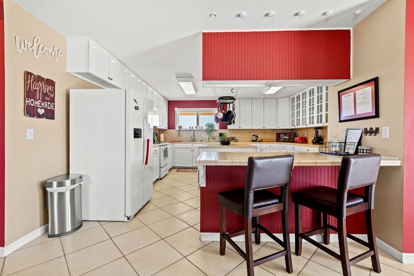 Amazing Joshua Tree Rental, Perfect for Family or Group Glamping and Yoga Retreats