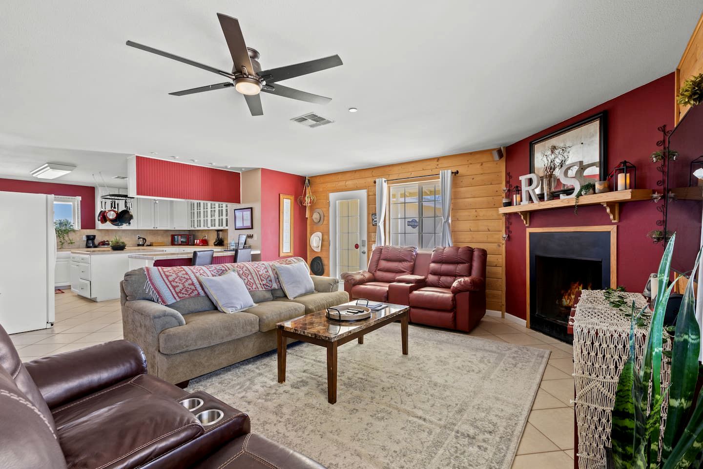 Amazing Joshua Tree Rental, Perfect for Family or Group Glamping and Yoga Retreats