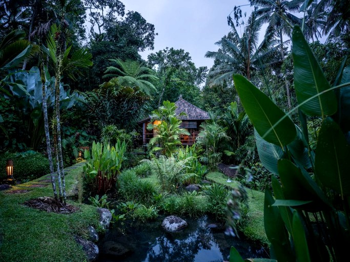 Huts (Kemetug, Bali, Indonesia)