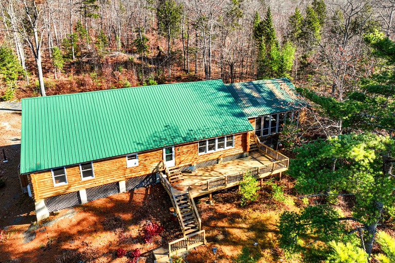 Cabins (United States of America, Monson, Maine)