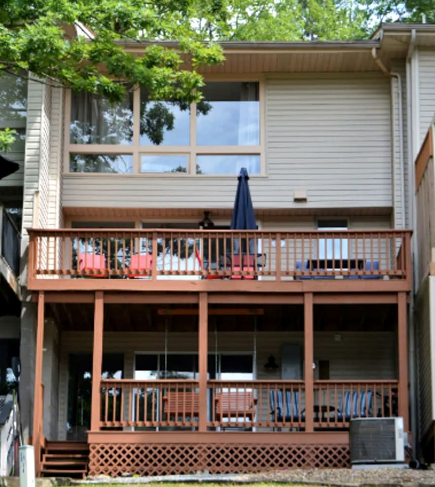 Glorious Cabin with Fantastic Lake Sights in Hot Springs, Arkansas