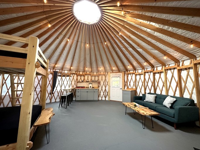 Yurts (United States of America, Bethel, Maine)