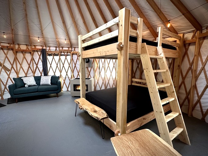 Yurts (United States of America, Bethel, Maine)