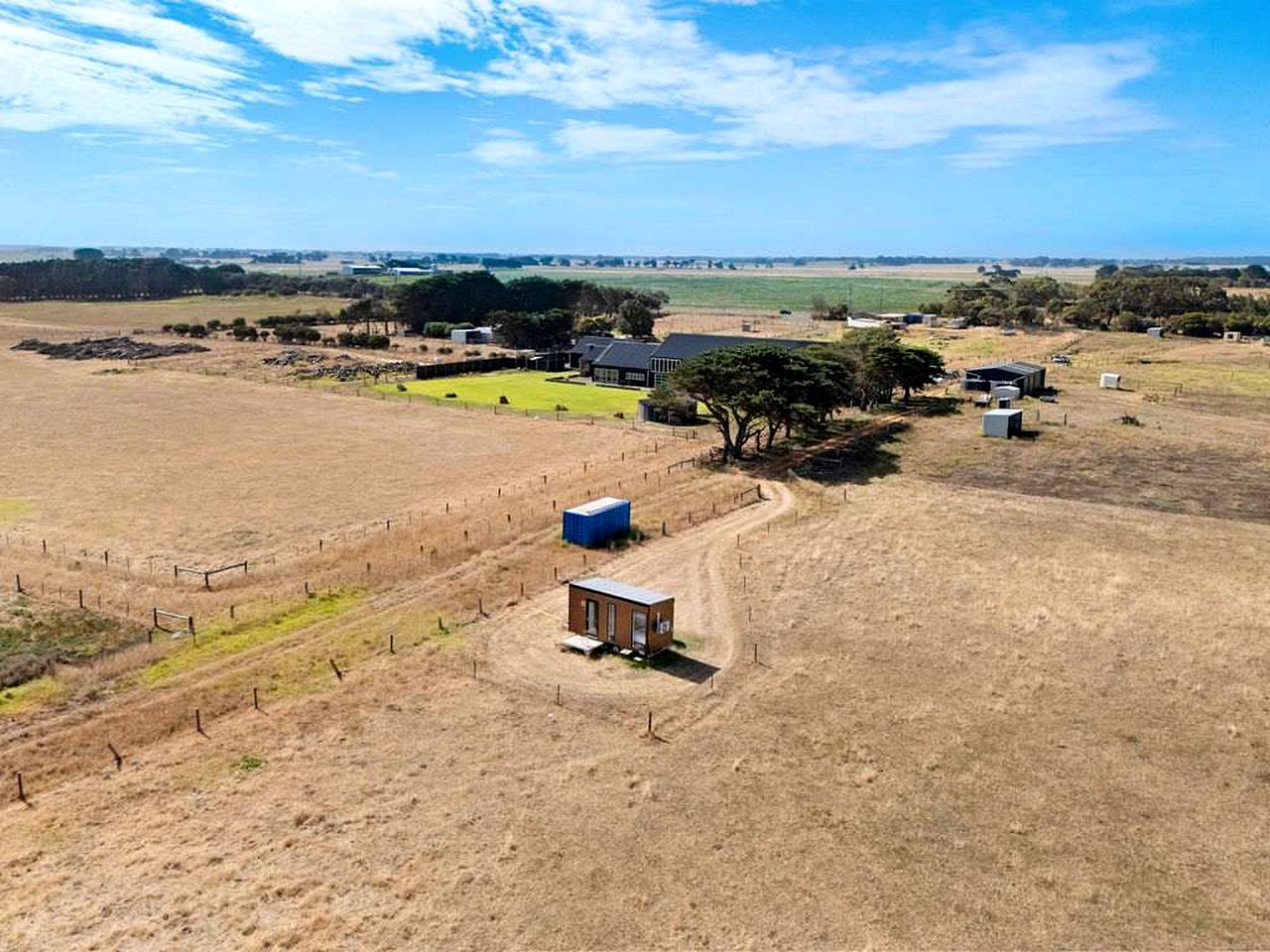 Amazing Pet-Friendly Tiny House on a Farm near Port Fairy, Victoria - Perfect for a Glamping Vacation for Two