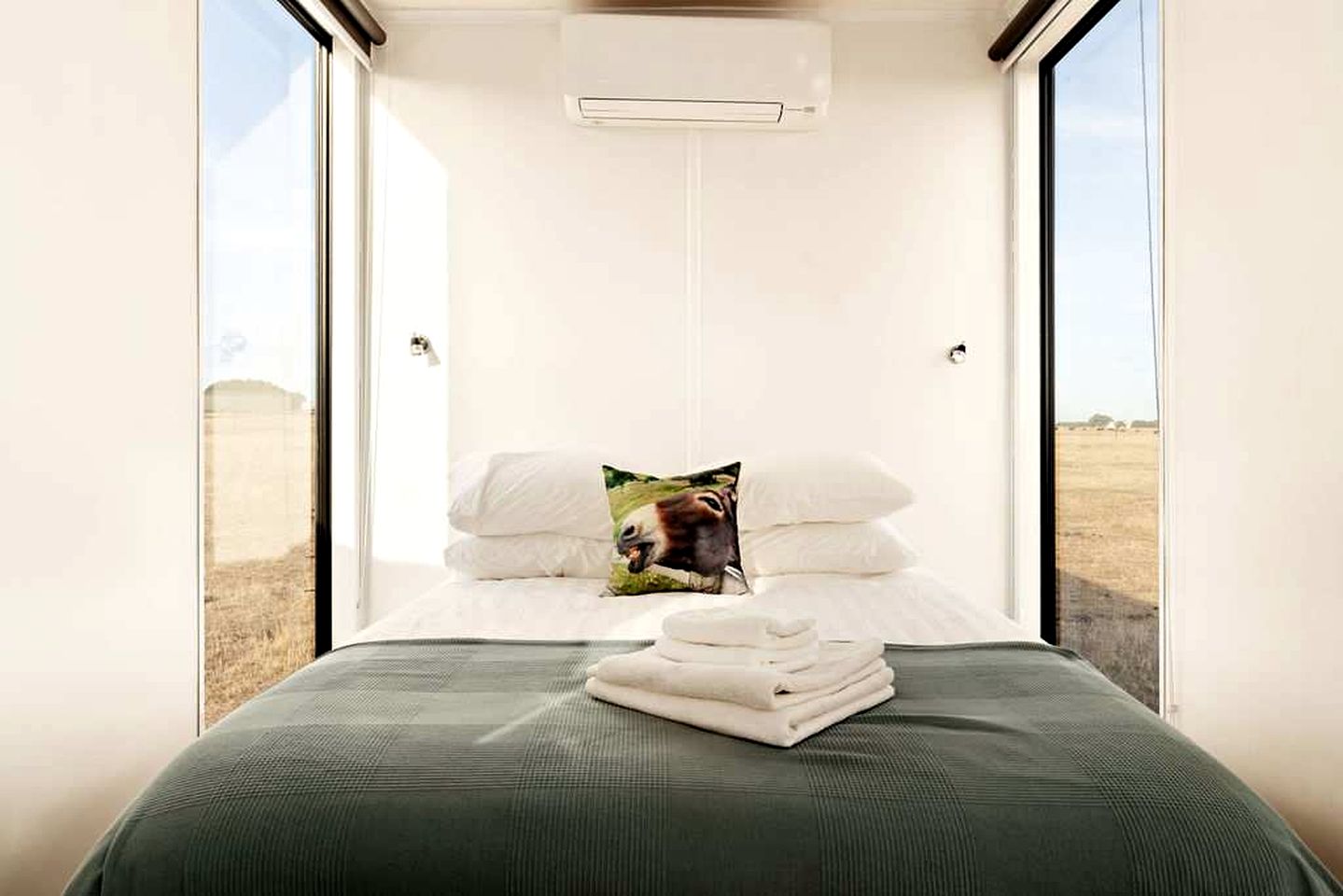 Amazing Pet-Friendly Tiny House on a Farm near Port Fairy, Victoria - Perfect for a Glamping Vacation for Two