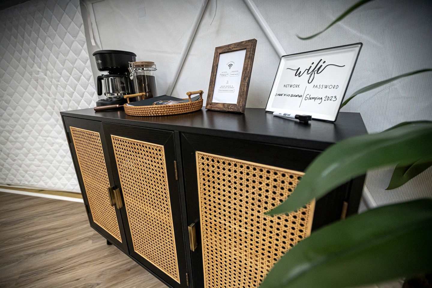 Amazing Pure Glamping Secluded Dome with Hot-tub in Grantsburg, Illinois