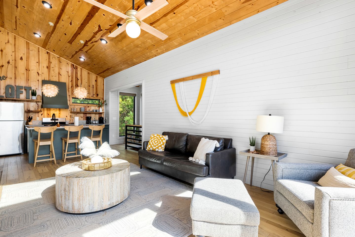 Amazing Secluded Cabin Perfect for Couples in Broken Bow, Oklahooma