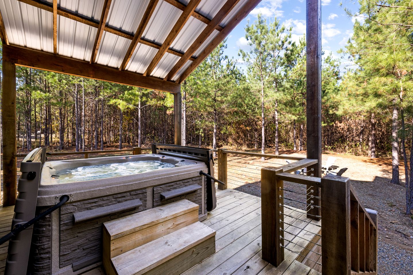 Amazing Secluded Cabin Perfect for Couples in Broken Bow, Oklahooma