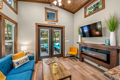 Amazing Secluded Cabin with Fire Pit and Fireplace in Mentore, Alabama photo 4