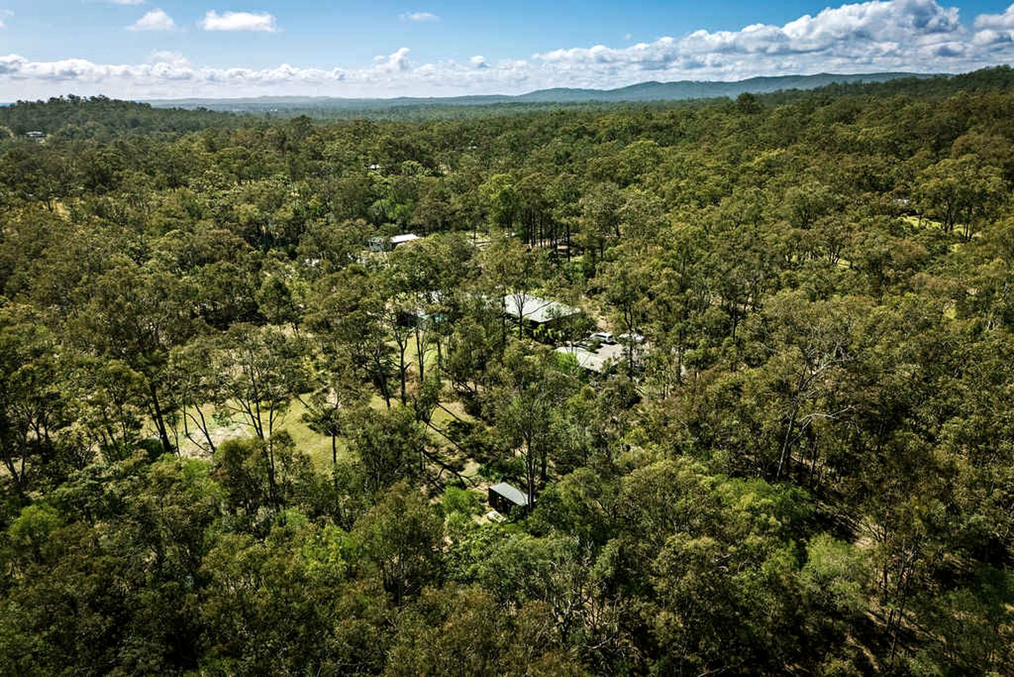 Amazing Tiny House Farm Stay Surrounded by Wildlife for a Peaceful Escape in Nature in Logan Village, Queensland