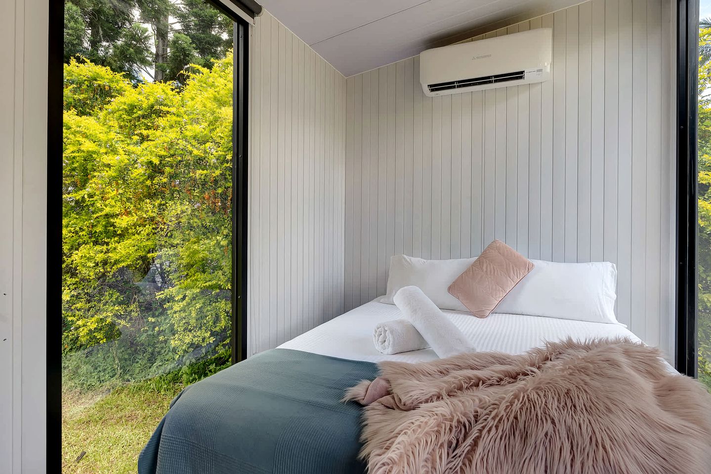 Amazing Tiny House with Fire Pit in Greens Creek, Queensland