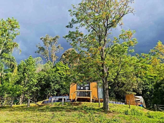 Tiny Houses (Australia, Tamborine Mountain, Queensland)