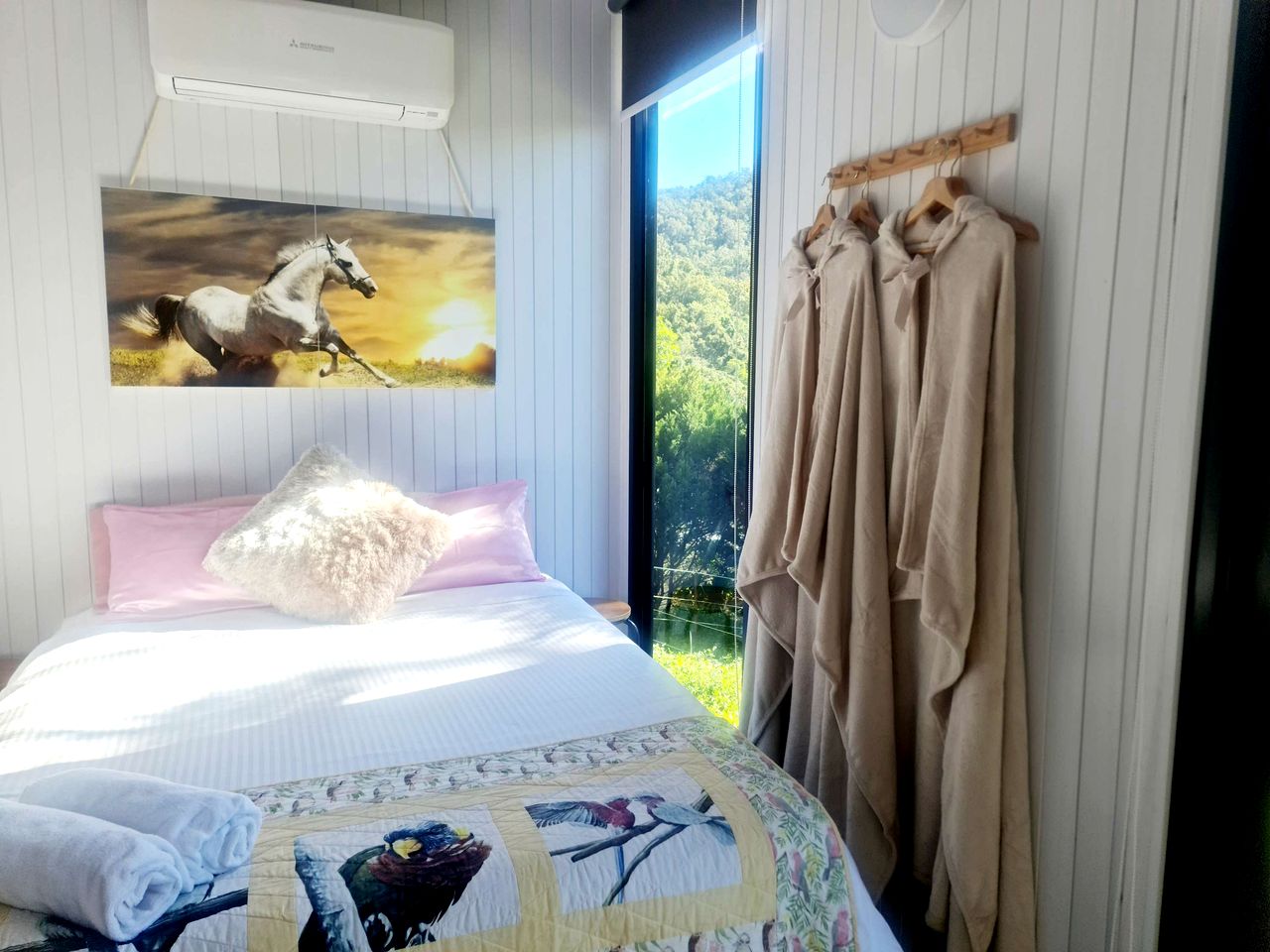 Amazing Tiny House in Tamborine Mountain, Queensland