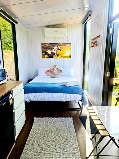 Tiny Houses (Australia, Tamborine Mountain, Queensland)