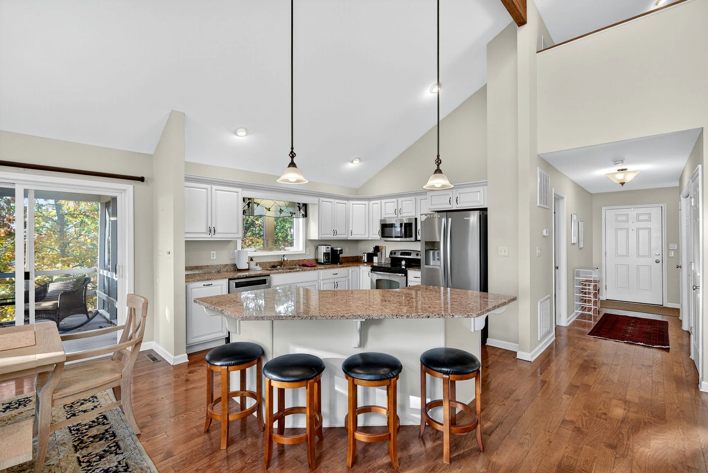 Scenic Dog-Friendly Mountain Chalet with Panoramic Views & Game Loft Near Berkeley Springs, Hedgesville, WV