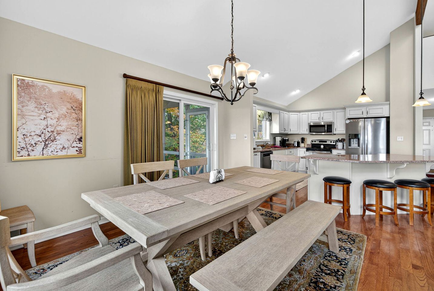 Scenic Dog-Friendly Mountain Chalet with Panoramic Views & Game Loft Near Berkeley Springs, Hedgesville, WV