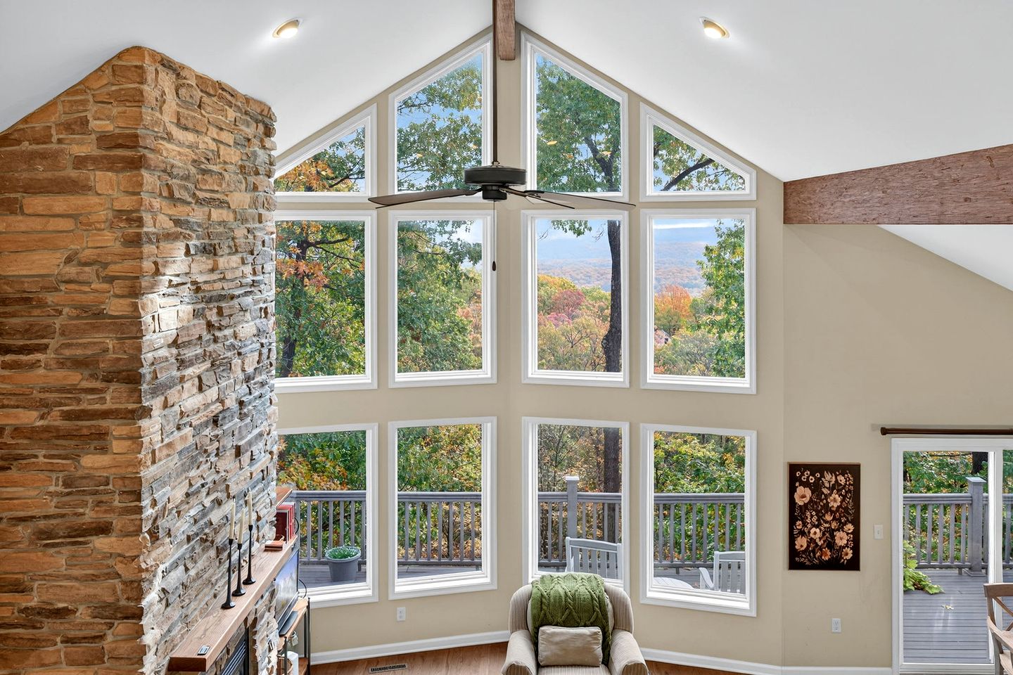 Scenic Dog-Friendly Mountain Chalet with Panoramic Views & Game Loft Near Berkeley Springs, Hedgesville, WV