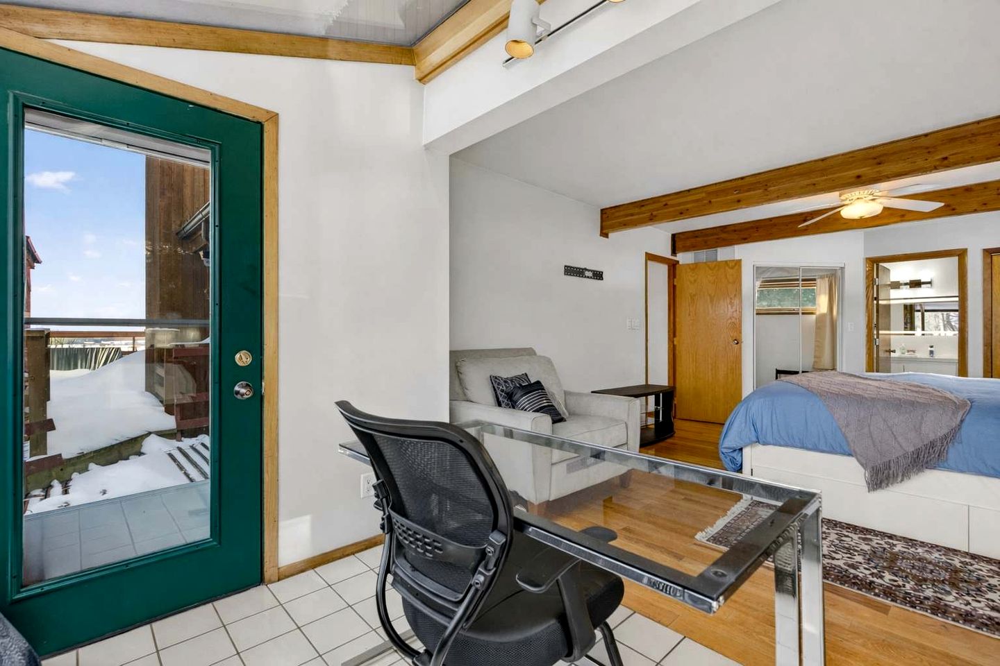 Modern Mountain Cabin with Hot Tub and Game Room Near Moorefield, West Virginia