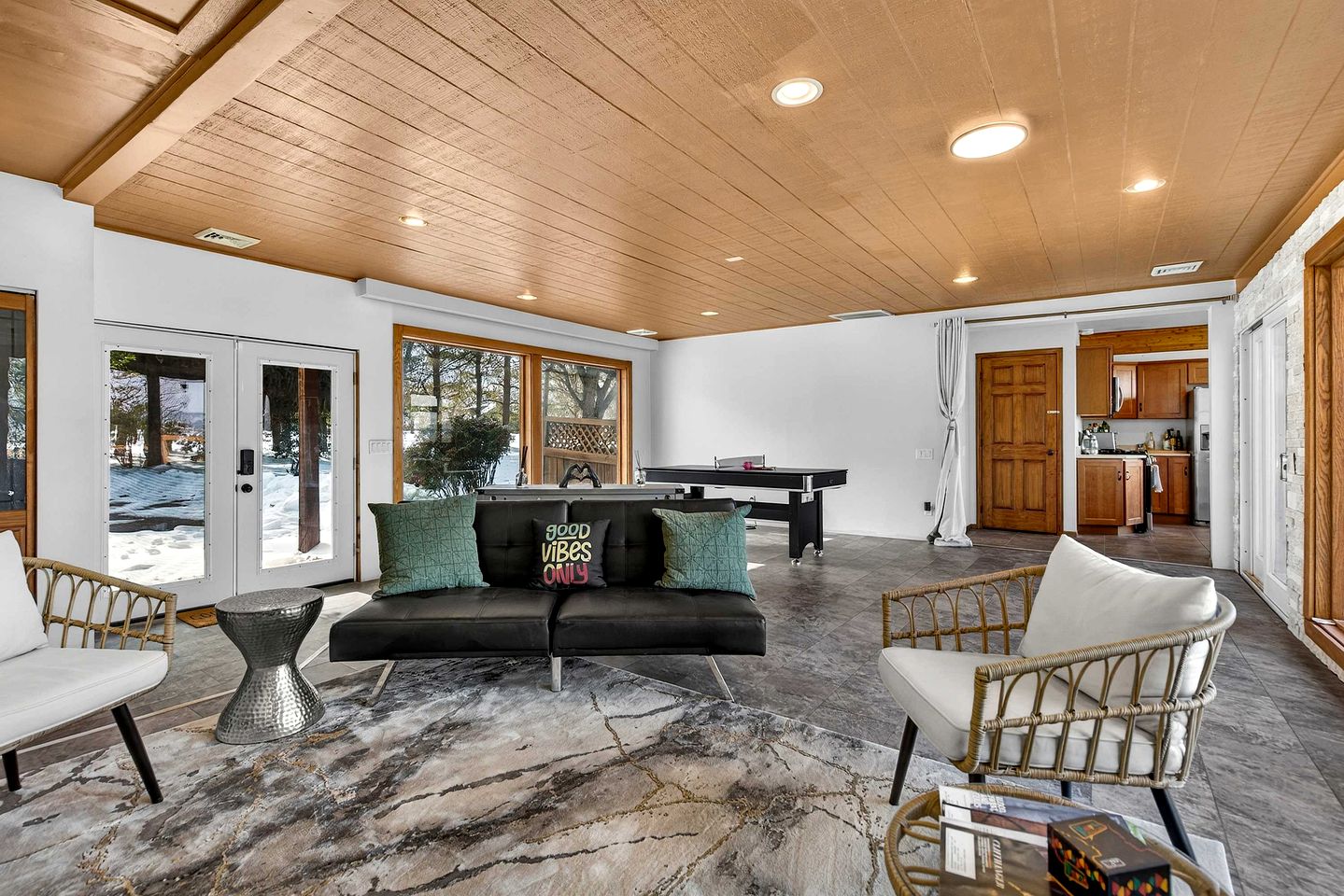 Modern Mountain Cabin with Hot Tub and Game Room Near Moorefield, West Virginia