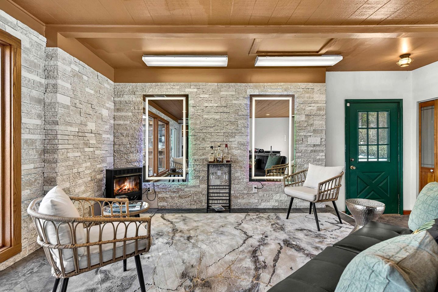 Modern Mountain Cabin with Hot Tub and Game Room Near Moorefield, West Virginia