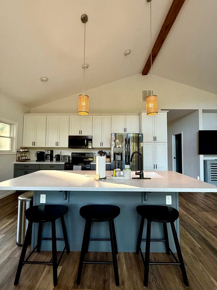 Stunning Mountain Retreat with Private River Access Near Berkeley Springs | Great Cacapon, West Virginia